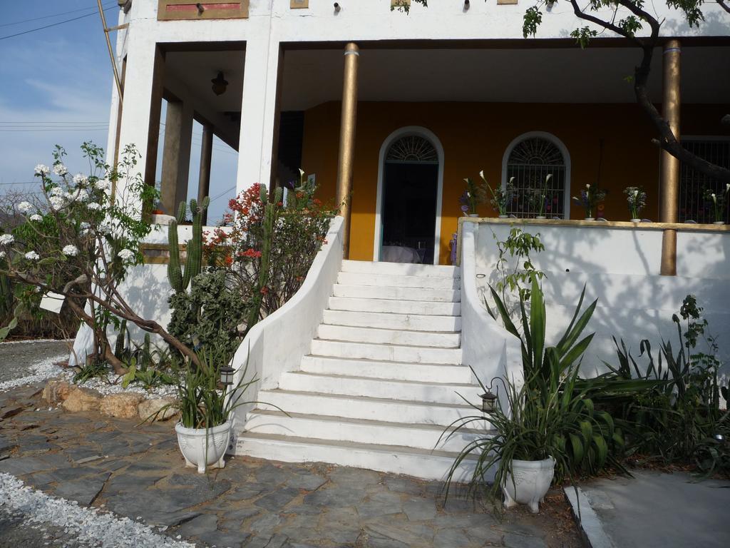 Jardin Etnobotanico Villa Ludovica Santa Marta  Exterior photo